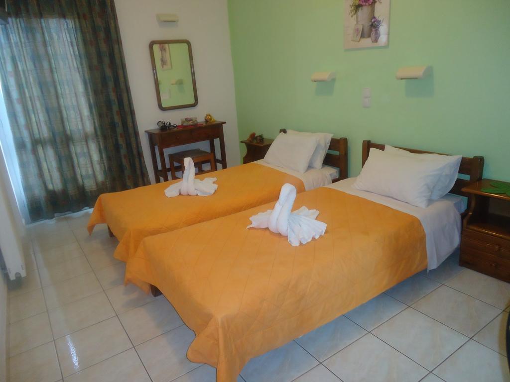Saloustros Apartments Amoudara Lasithiou Habitación foto