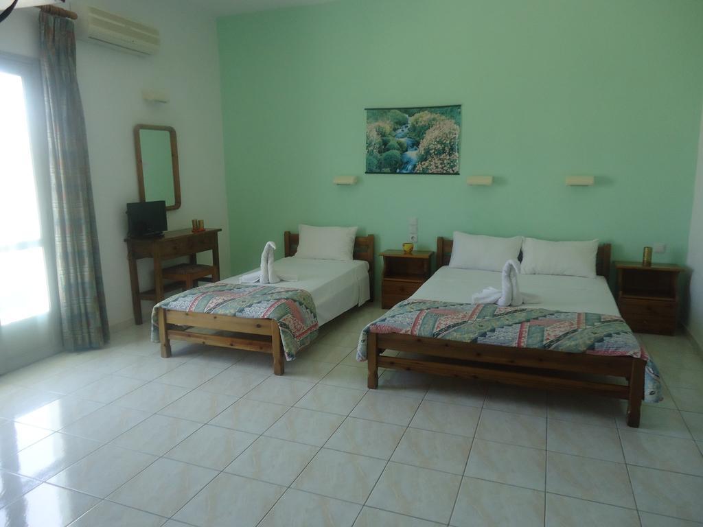Saloustros Apartments Amoudara Lasithiou Habitación foto